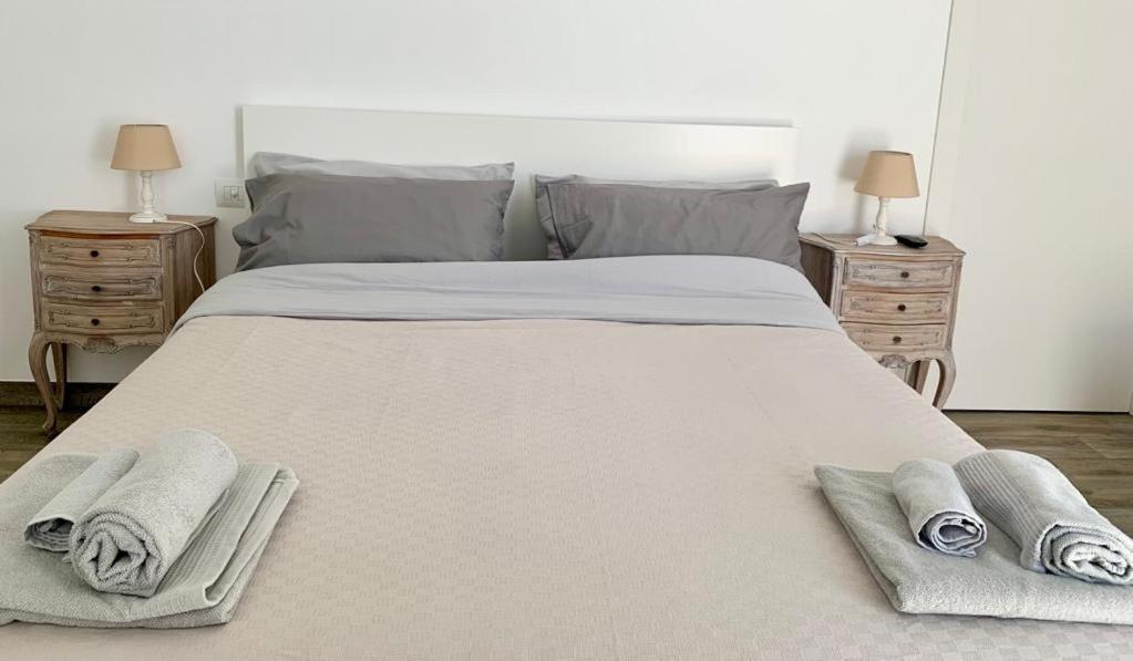 Appartamento Con Terrazza In Zona Navigli - Tortona Milan Bagian luar foto
